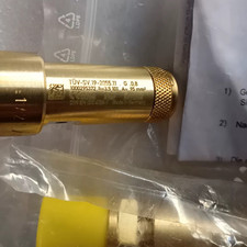 Rexroth R412007697 Valve FedEx or DHL picture