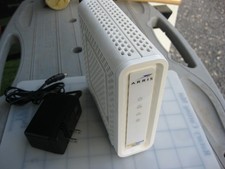 Arris Surfboard SB8200 Cable Modem  DOCSIS 3.1 w/ Power AC Adapter -  picture