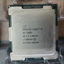 Intel Core i9-7900X SR3L2 : LGA2066 3.3GHz  4.5Ghz/Turbo 10C/20HT 13.75MB/L3 picture