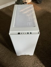 Corsair CARBIDE 275R Gaming Computer Case - White picture