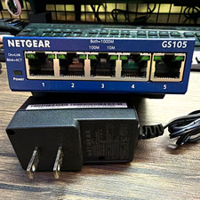 NETGEAR ProSAFE GS105v5 5-Port Unmanaged Gigabit RJ-45 Ethernet Switch 1Gbps picture