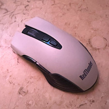 RedThunder M10 Wireless Optical Gaming Mouse Rechargeable White/Black USB picture