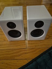 Audioengine A2+ Wireless White Desktop Speakers Doesn't Come With Adapter  picture