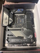 ASUS ROG Crosshair VIII Formula Motherboard AM4 DDR4 Republic of Gamers Gaming picture