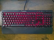 Corsair K70 LUX Mechanical Gaming Keyboard - Cherry MX Switches - Wrist Pad picture