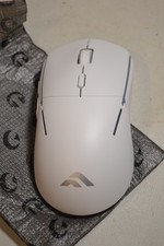 Master Gaming Mouse Model: BCOMFMS BT/RGB picture