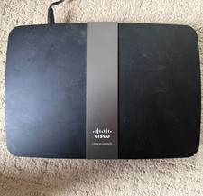 Cisco Linksys EA4500 N900 Dual Band Wi-Fi Wireless Router picture