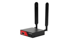 Opengear 4 Serial Cisco Straight pinout ACM70042L integrated 4G LTE Cellular picture