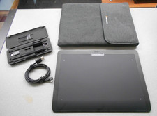 WOW Xencelabs Pen Tablet Medium Wireless with 2 Pens Kit **READ picture