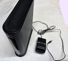 Motorola 24 x 8 cable modem plus AC 1900 router, model MG7700 VGC picture