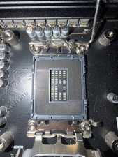 MSI MAG Z690 TOMAHAWK WiFi DDR5 LGA 1700 Intel Motherboard UPDATED BIOS picture