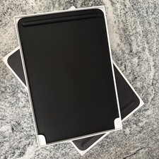 Apple Leather Sleeve for 10.5