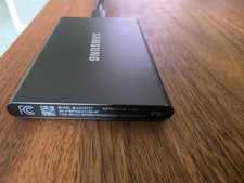 SAMSUNG T7 Portable SSD 2TB External SSD picture
