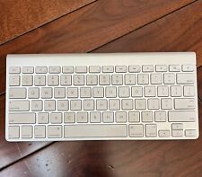 APPLE A1314 KEYBOARD Wireless Bluetooth OEM  Authentic White Silver picture
