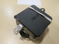 Genuine ASUS AD890326 19V 1.75A 33W AC Power Adapter Charger picture