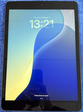Apple iPad 7th Gen 128GB Wi-Fi + Cellular Unlocked 10.2