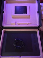 Wacom PTH-651 Intuos Pro Tablet (NO PEN) picture
