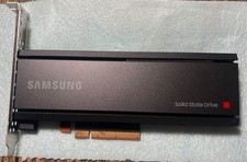 Samsung PM1735 3.2TB HHHL AIC PCIe 4.0 x8 NVMe Enterprise SSD MZ-PLJ3T20 3 DWPD picture