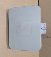 Cisco AIR-AP1562I-B-K9 Wireless outdoor Access Point, + bracket shown in listing picture