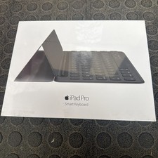 Apple Smart Keyboard for iPad Pro 9.7 inch - Black picture