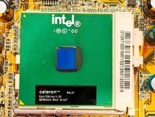 Retro Intel Celeron 566MHz CPU Socket 370 Processor SL46T + 1 pkg of HS Compound picture