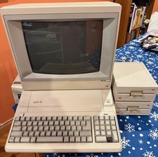 Vintage Apple IIe Platinum 128k Home Computer picture