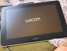 Wacom One HD 13.3 Inch Creative Pen Display With Pen and Cables picture