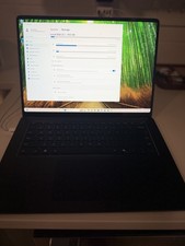 Microsoft Surface Laptop 7 Copilot+ 15” Snapdragon X Elite 3.40 GHz 32GB 1TB picture