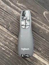 Logitech R400 Wireless Presenter Remote w/Laser Pointer picture