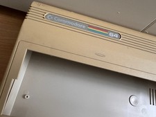 Commodore VC=20 Computer Case Made in W.-Germany Ser. No. DA4 206943 #02 26 picture
