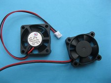 2 pcs Brushless DC Cooling Fan 5V 3010S 5 Blades 30x30x10mm Sleeve Bearing 2Wire picture