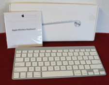 Apple A1314 Wireless Keyboard - MC184LL/B - Silver [NEW/Open] picture