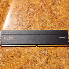 Crucial DDR5 Pro 64GB DDR5-5600 PC5-44800 UDIMM Unbuffered CP64G56C46U5 picture