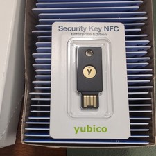 Security Key NFC by Yubico picture