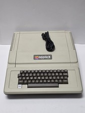 Apple II Plus Model A2S1048A Vintage Personal Computer  Powers On, Read picture