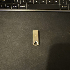 T USB 3.0 USB Interface 128GB Silver USB Flash Drive Storage picture