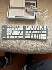 Zoom Bluetooth Gridlock Cordless Keyboard With Case & Charge Cable picture