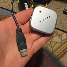 Belkin F5U101 USB 2.0 4-Port Mini Hub 1:4 USB-A Male to 4x USB-A, Silver picture