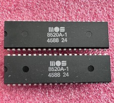 8520A-1 MOS/CSG ODD EVEN (x2) from an AMIGA 500 rev.6A #45 88 picture