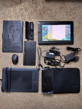 Wacom Kit, Cintiq Companion Tablet DTH-W1300, Intuos Pro M PTH-651, Accessories picture