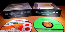 2 DVD  WRITER READERS HP  & SONY - TESTED - INTERNAL STORAGE - Near Mint picture