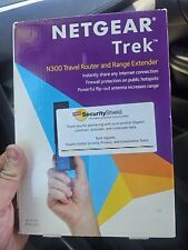 NETGEAR Trek N300 Travel Router Range Extender Wireless Bridge PR2000 Brand New picture