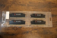 G.SKILL Ripjaws V DDR4-4000 CL15-16-16-36 32GB (4x8GB) RAM F4-4000C15Q-32GVK picture