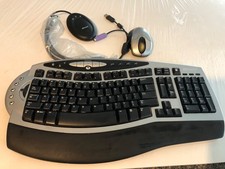 Microsoft wireless comfort keyboard  1.0A w/mouses picture