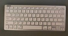 Arteck Keyboard HB098 Universal Bluetooth AAA Battery Operated White picture