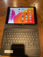 Apple iPad With Zag Keyboard Case picture