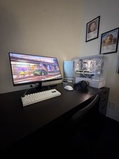 Full professional gaming setup (300+ FPS on Fortnite) with ryzen 7 and 9060 XT  picture