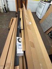 New APC AP7862 Metered Rack PDU 0U 5.7kW 208V 3-Phase 42-Outlet L21-20P picture