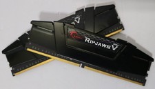 G.SKILL Ripjaws V 32GB (2 x 16GB) DDR4 Intel Desktop Memory (F4-3200C16D-32GVK) picture
