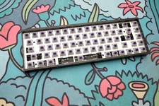 KBDFans Tofu65 w/lubed Zealio V2 67g Tactile Switches picture